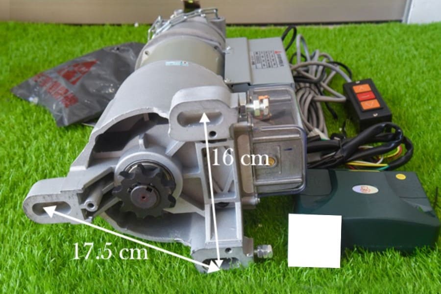 motor cửa cuốn YH LD Đài Loan 800kg thực tế